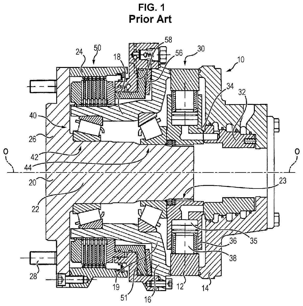 Hydraulic machine comprising an improved bearing