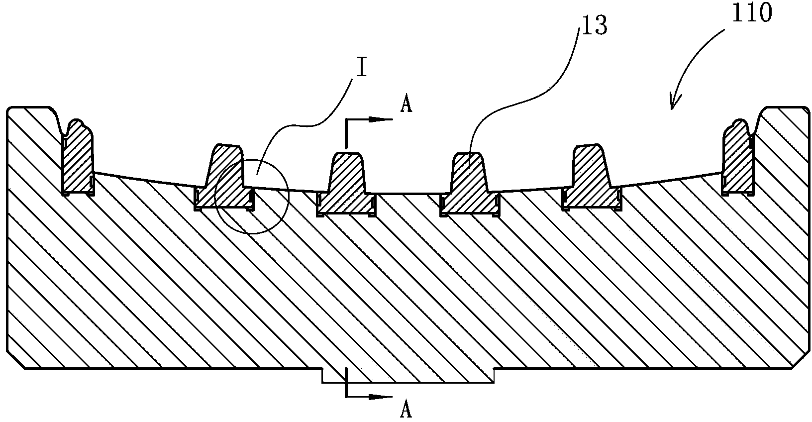 Pore-free tyre segmental mold with dual damascene composite structure, pore-free tyre segmental mold pattern block with dual damascene composite structure and method