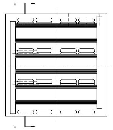 Welding device and method for microchannel liquid-cooled cold plate