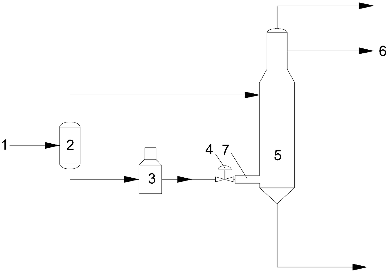 Solid-containing heavy oil vacuum distillation apparatus and method