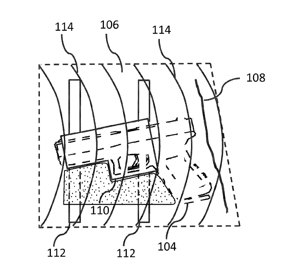 Outer garment for carrying a concealed object