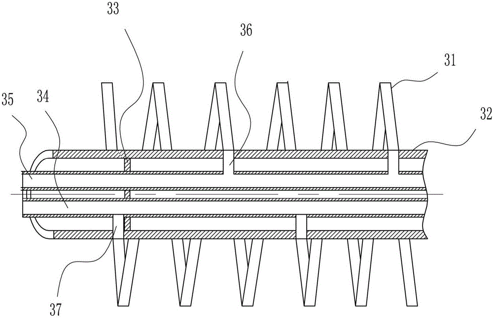 Intermittent type rapid-cooling crystallizing assisting tank