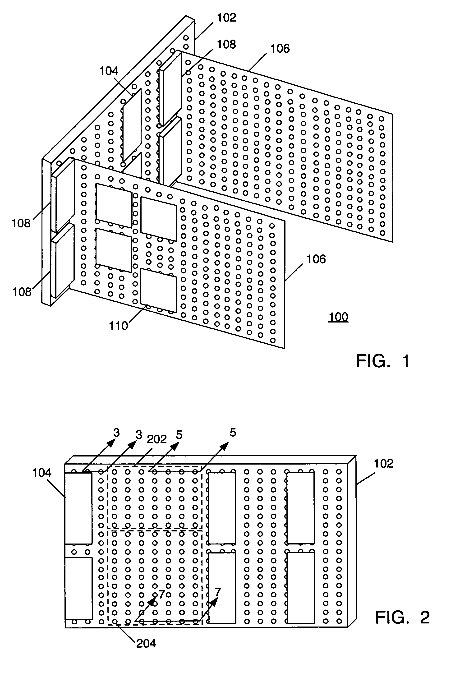 Printed circuit board and method of reducing crosstalk in a printed circuit board