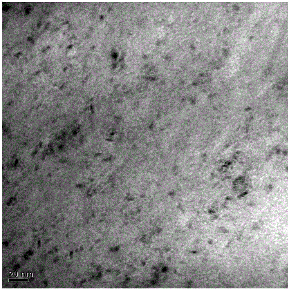 Wide-temperature-range high-strength linear-elasticity metallic nano material and preparation method and application thereof