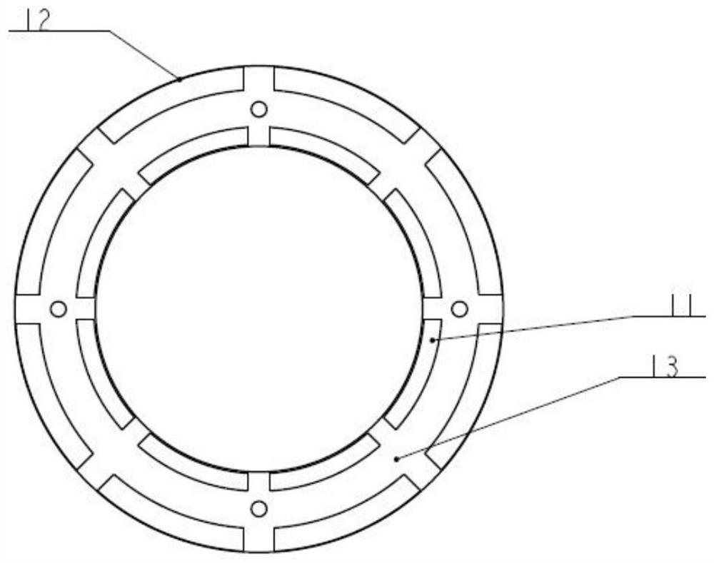 Broadband stable wide-beam cavity oscillator antenna