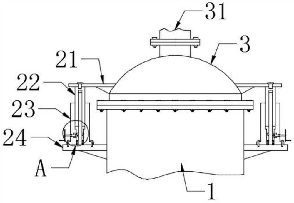 Vacuum distillation wastewater treatment device for electroplated PCB