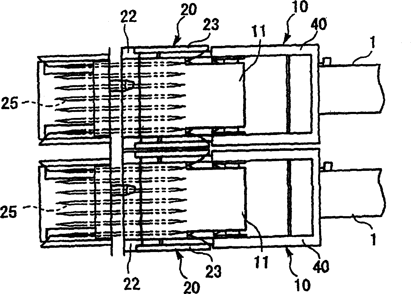 Cable connector using sliding actuating engaging device