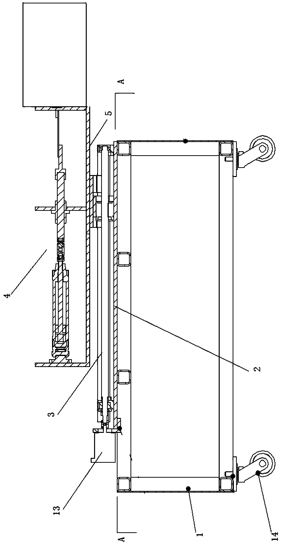 Transport vehicle with simple and convenient clamping function, and clamping method thereof