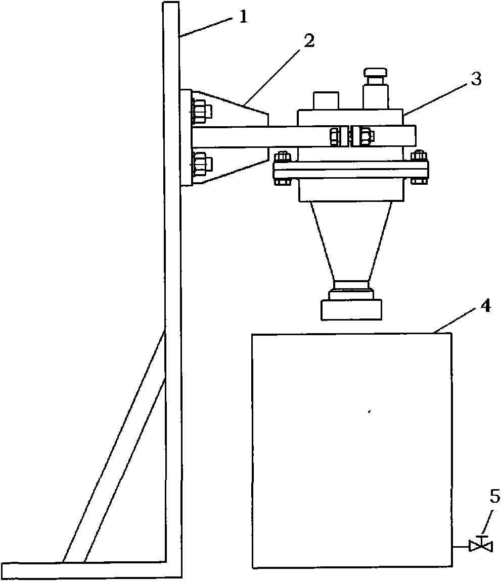 Test device for studying distribution of plume condensed-phase particles of spray pipe