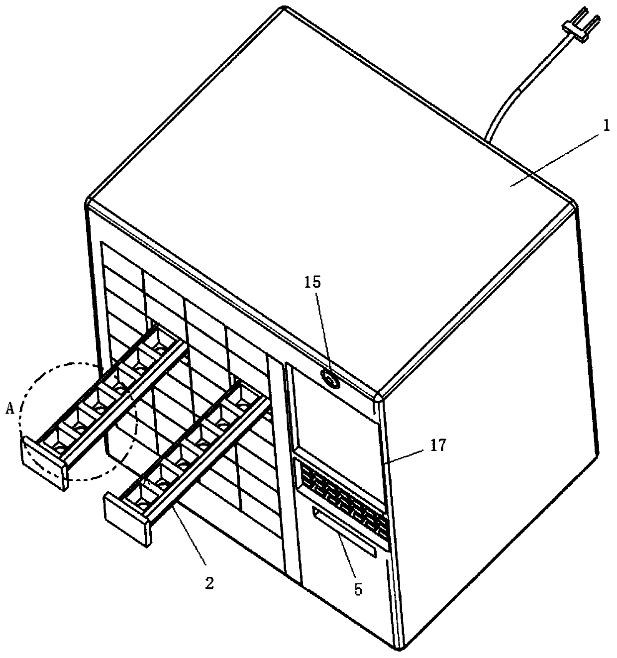 Intelligent medicine storing and taking system and using method thereof