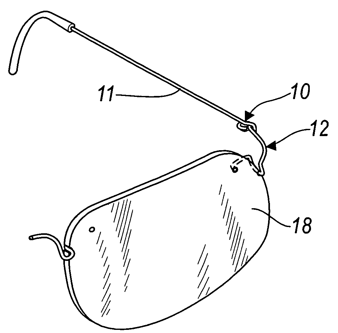 Hinge for eyeglasses, particularly for articulation of the temple to the end piece