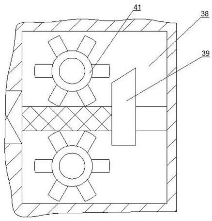 Maintenance device capable of checking spark plug electrode gap