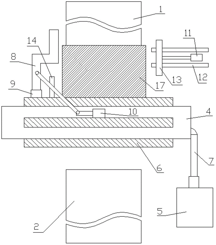 Apparatus for assisting in overturning metal plate
