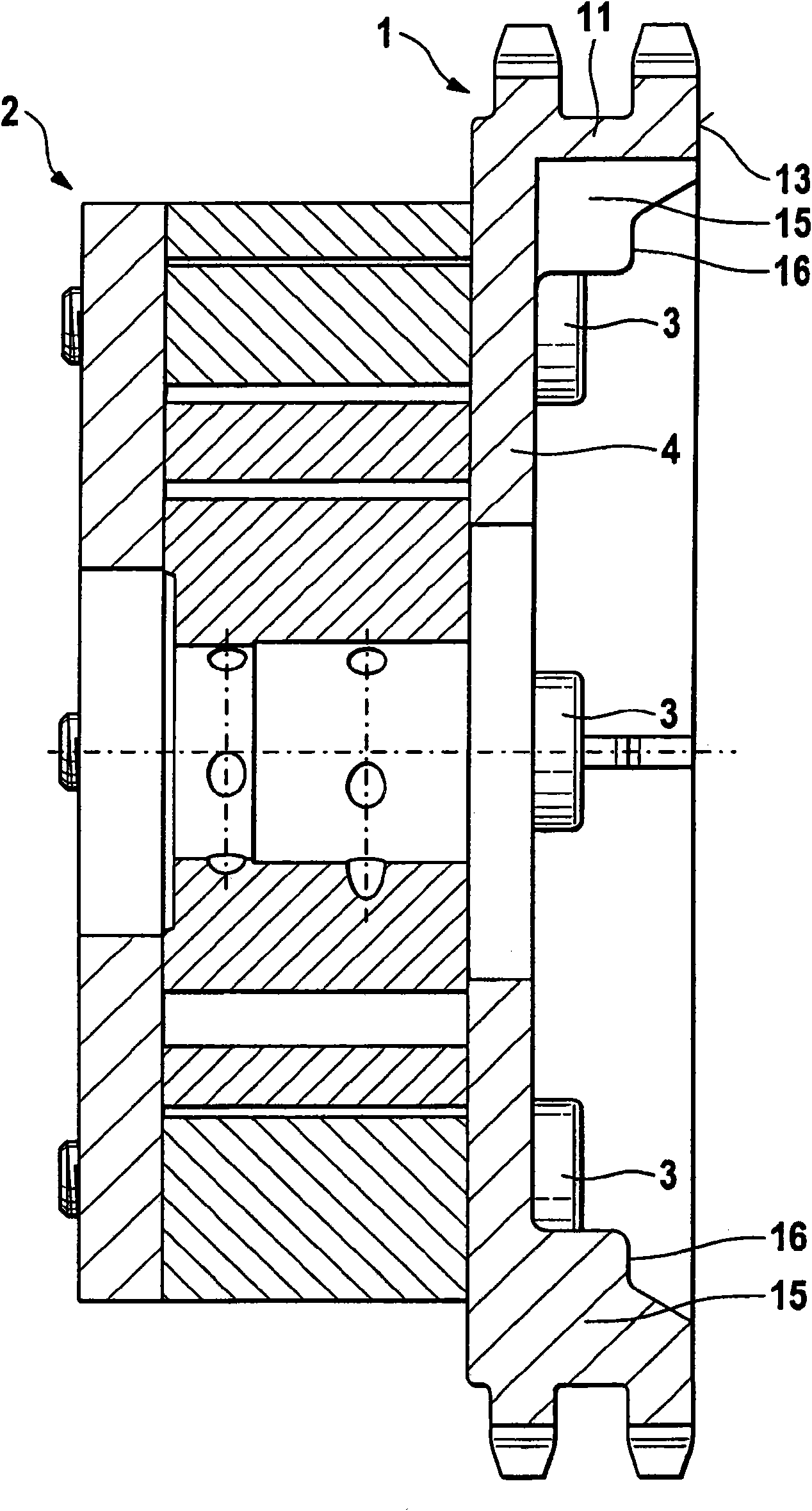 Modular construction camshaft adjuster with a chain or belt wheel