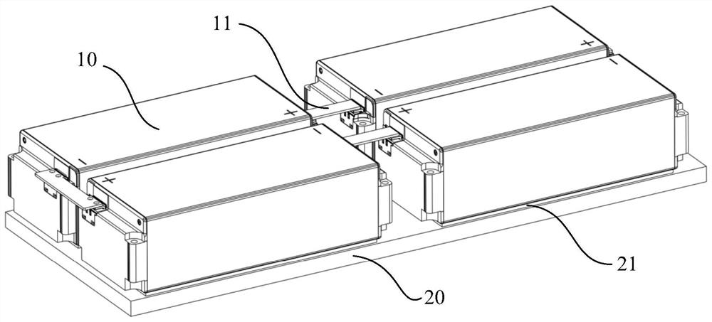 Battery thermal management device and power battery system for vehicle