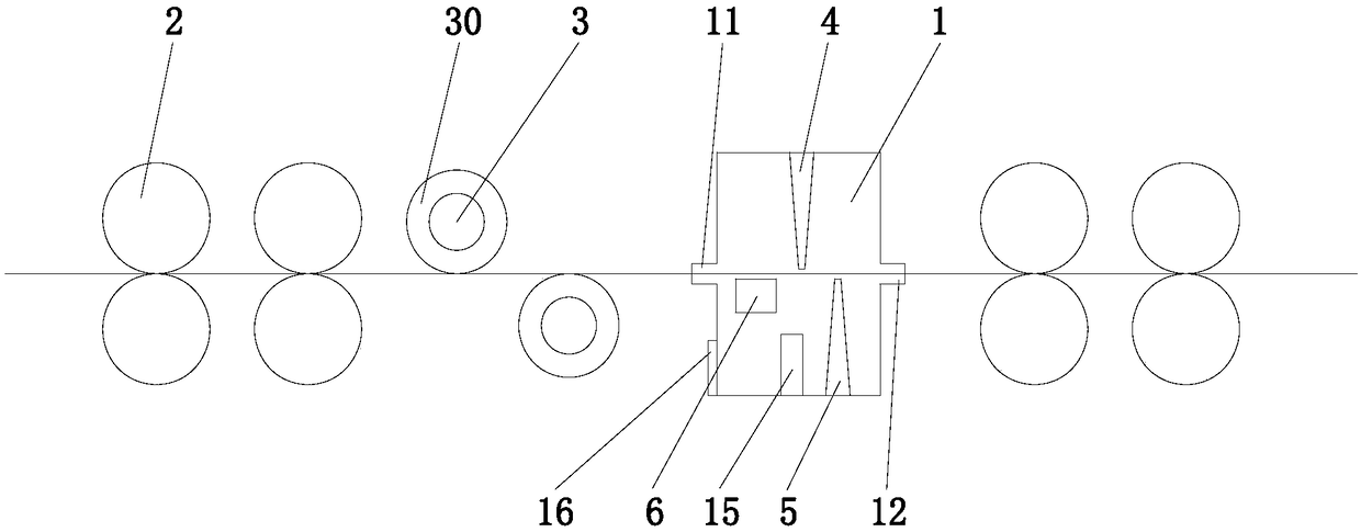 Device for thoroughly cleaning away cloth cuttings on case fabric