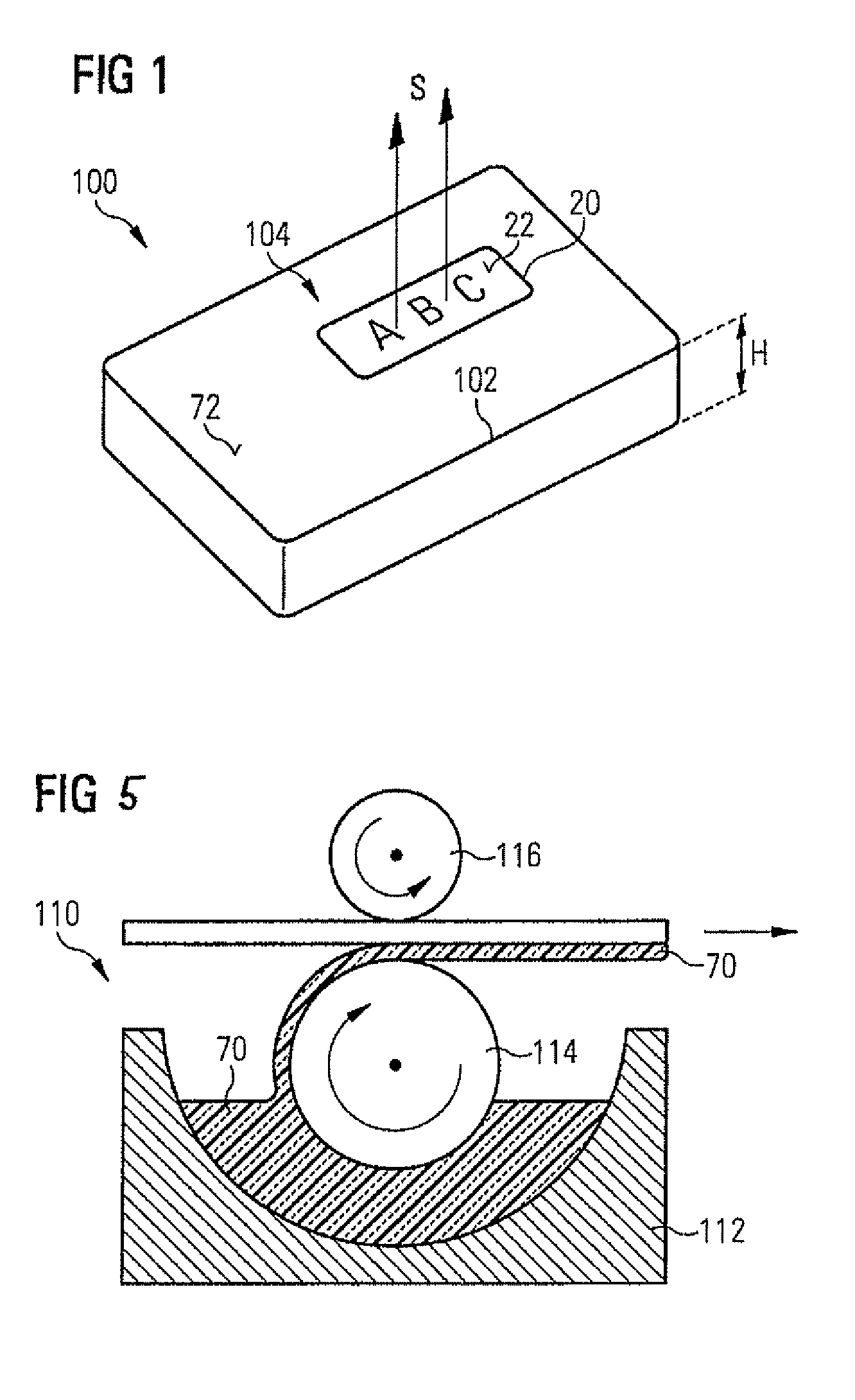 Method for producing a finishing layer containing a window for a portable data storage medium and said finishing layer
