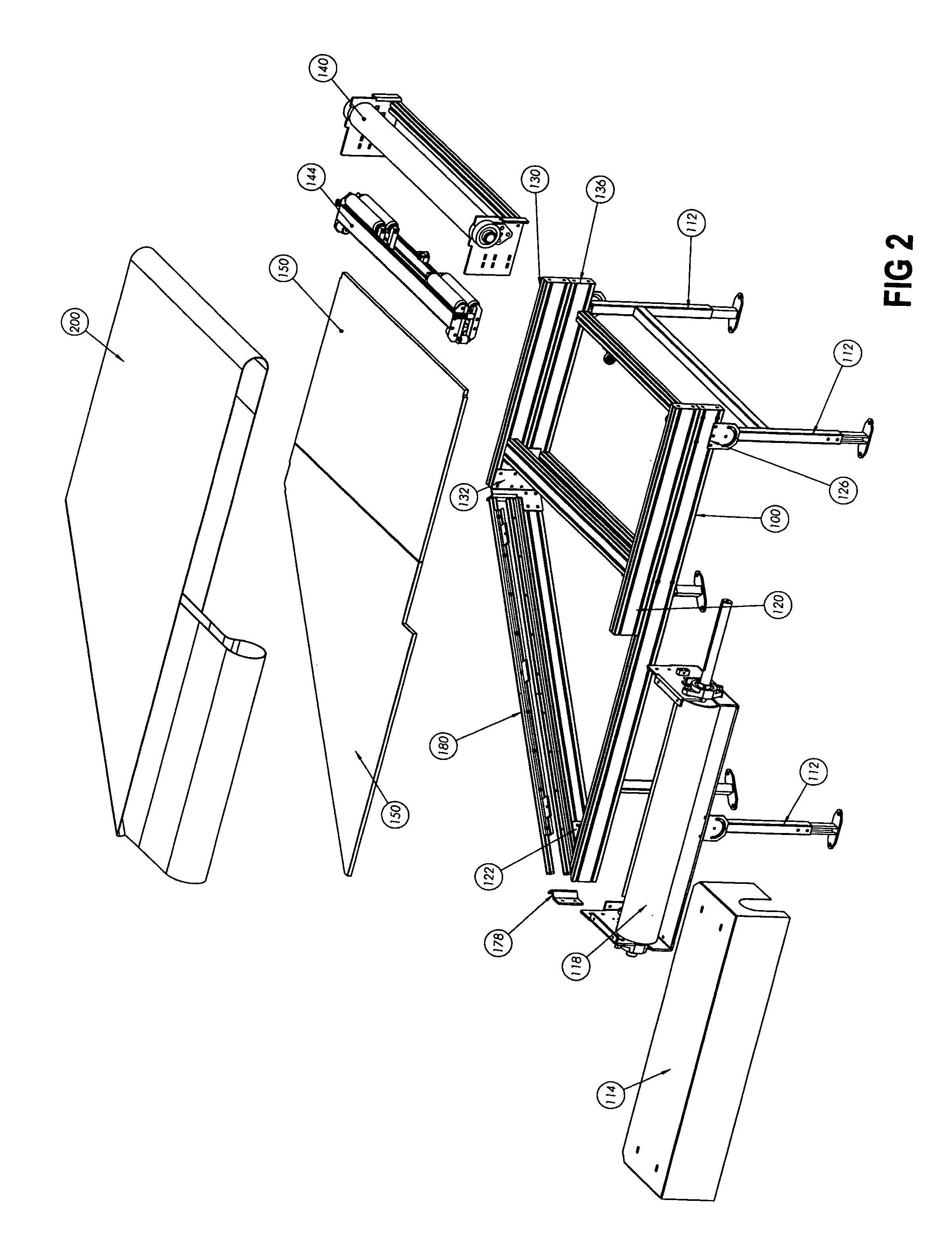 Merge/diverge conveying apparatus and method of providing a conveyor belt for a merge/diverge apparatus