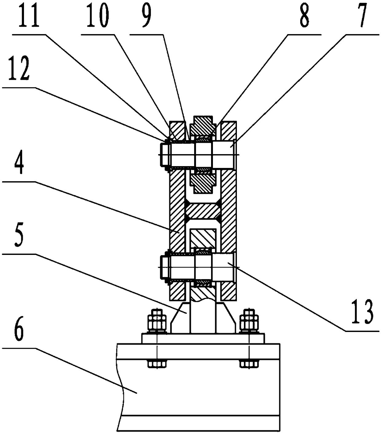 Biaxial shredder and driving device thereof