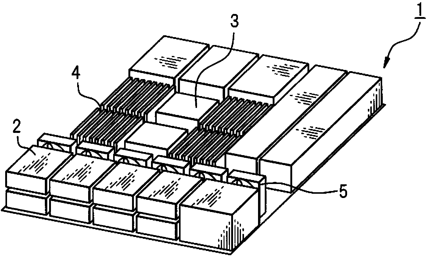 Electronic apparatus and cooling module mounted in that electronic apparatus