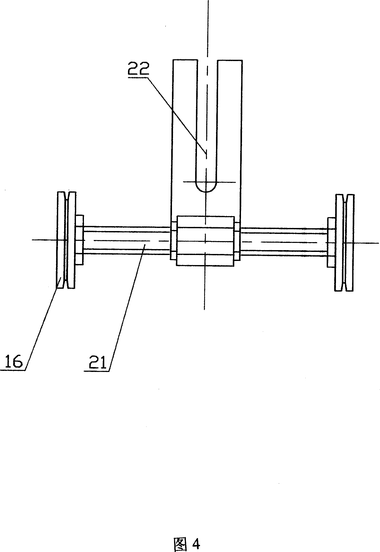 Production method of chromatic metallic yarn and spinning apparatus