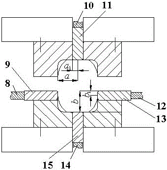 Forming method of hollow component