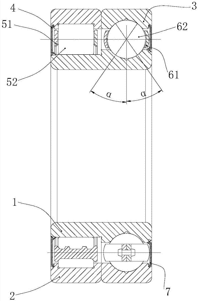 Combination bearing for disc-shaped elevator tractor