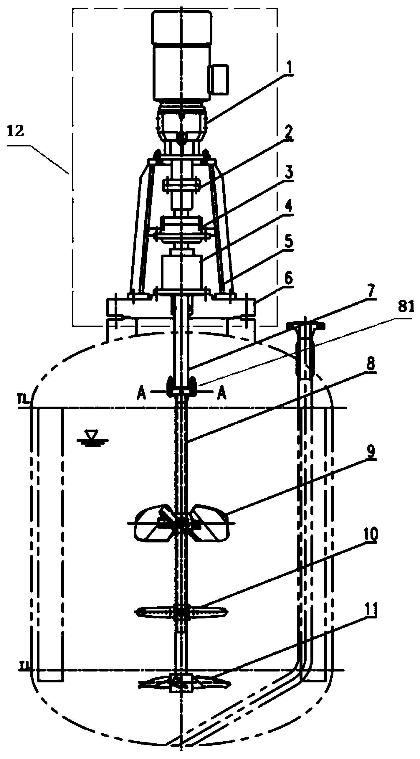 Self-suction type efficient stirring device