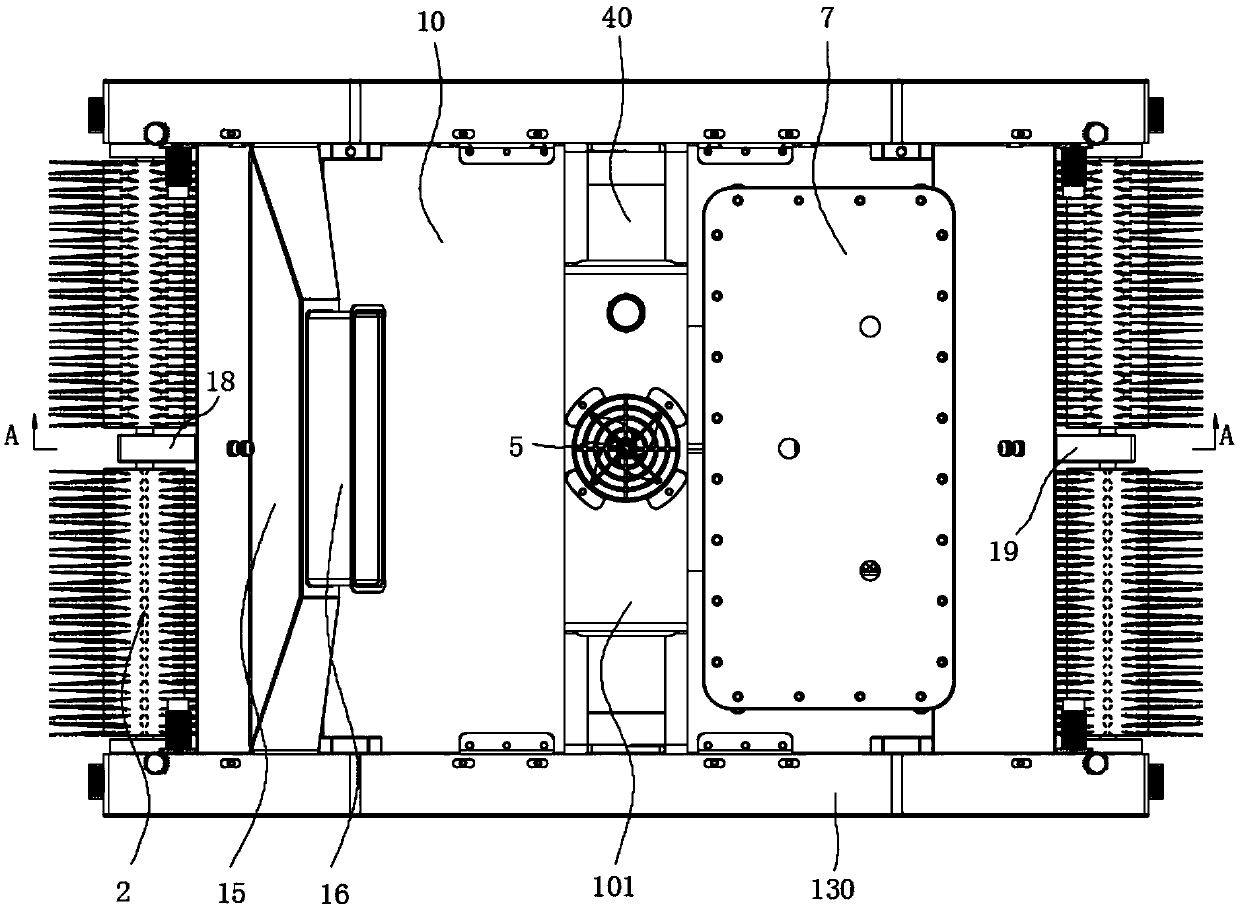 Submersible cleaning machine and cleaning method