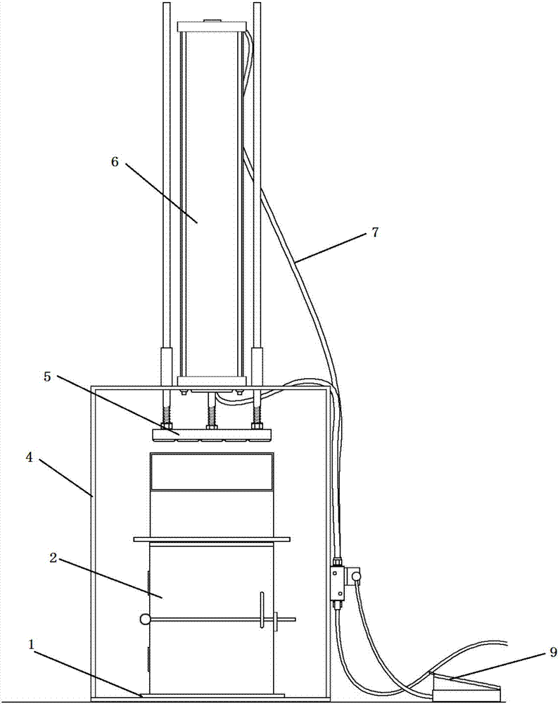 Mold and method for pressing brick tea