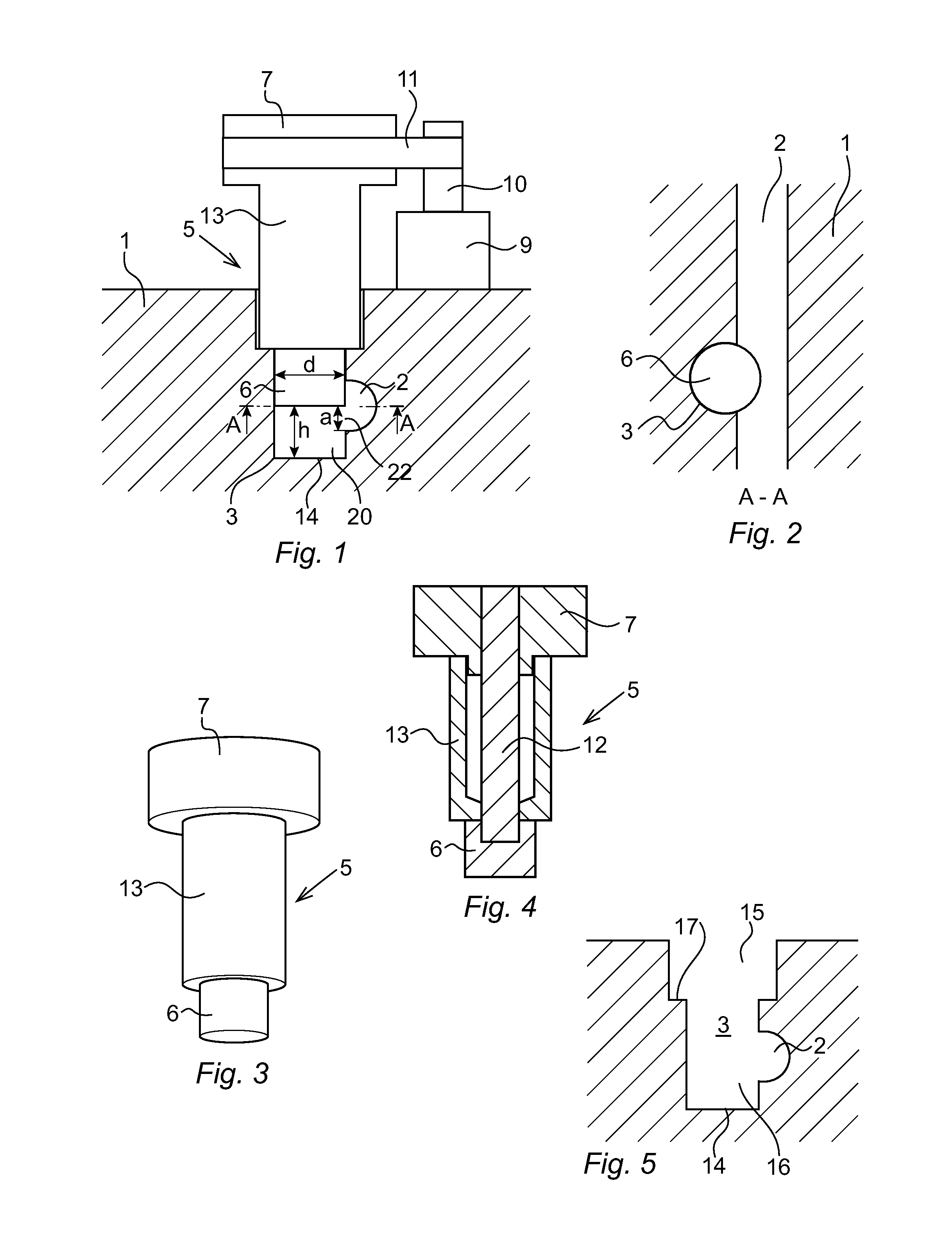 Device for pumping a fluid at low flows