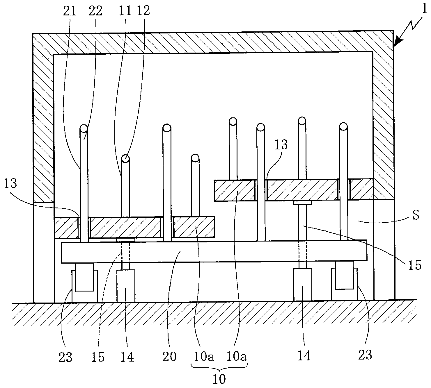 Heating furnace and method for cleaning interior of heating furnace