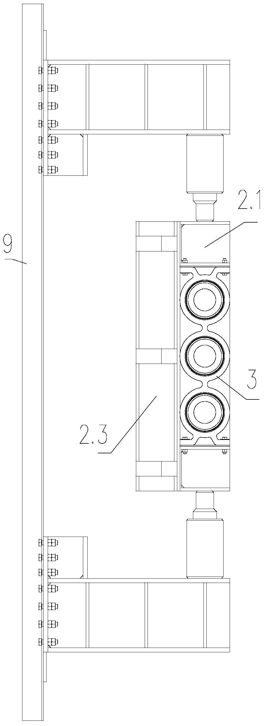 On-way locking device of ship reception chamber of ship lifter
