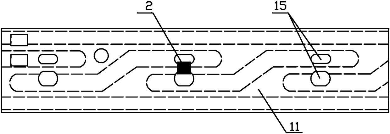 Circuit board with symmetrical bonding pads