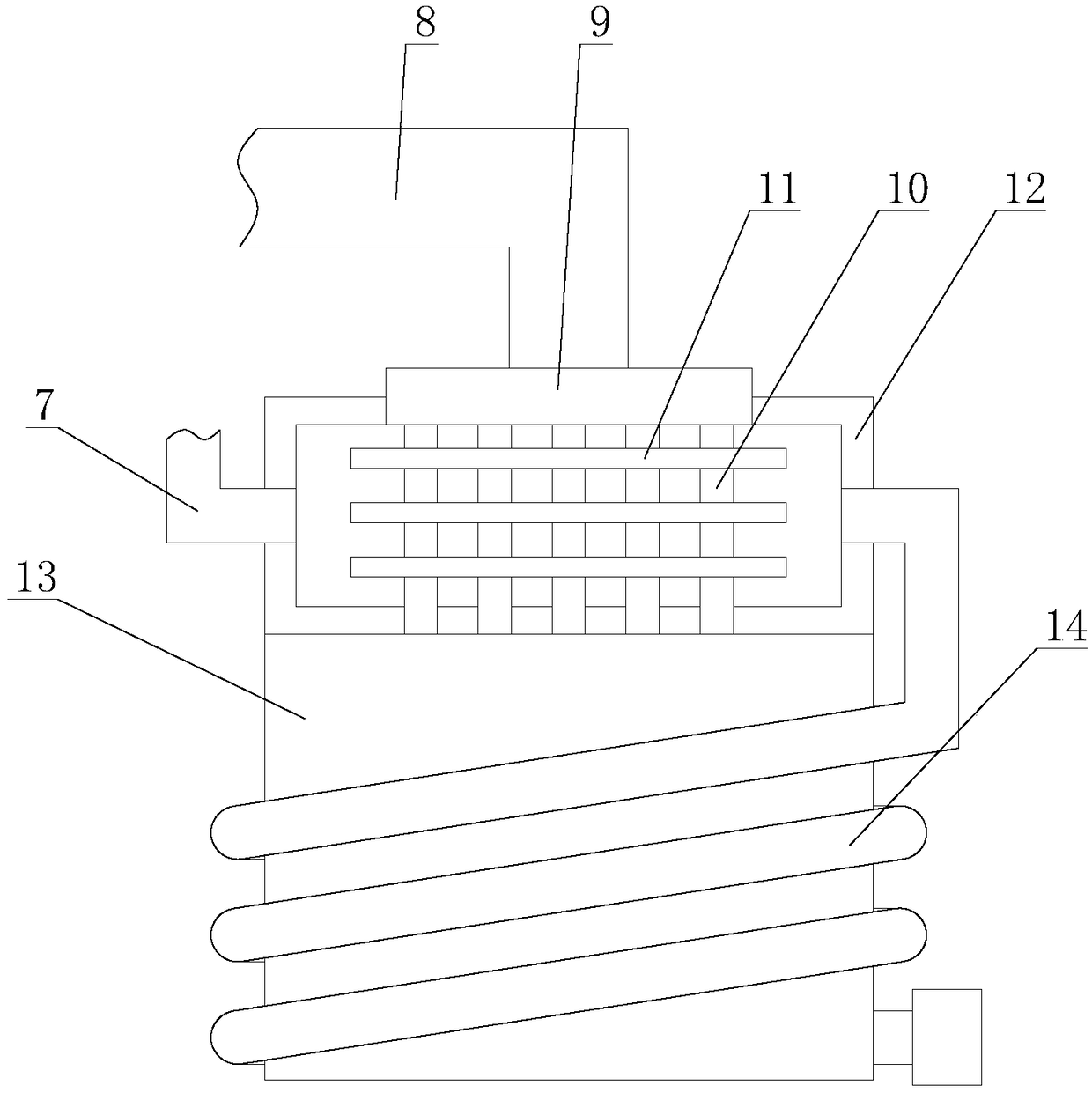 Distilled water device with high production efficiency