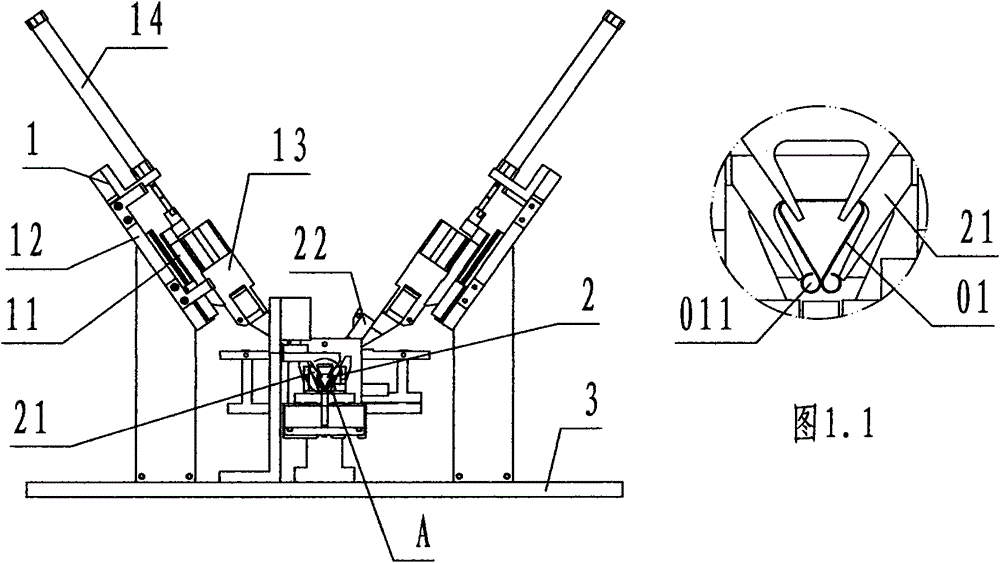 A pneumatic automatic device with long tail clamp