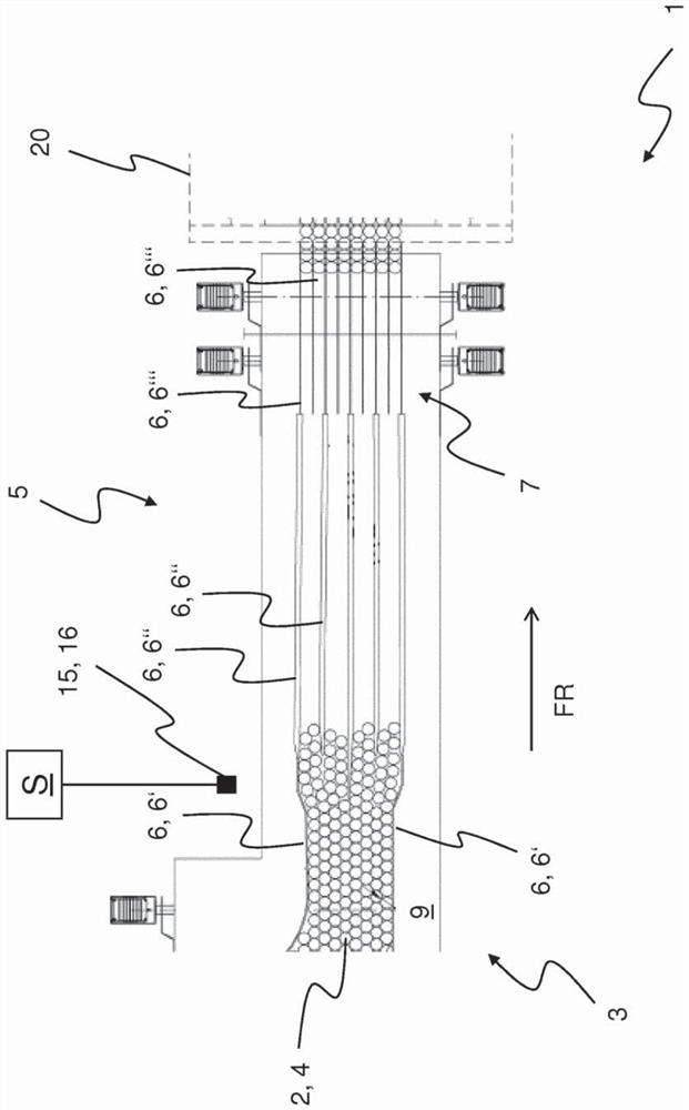 Device and method for transporting a plurality of articles