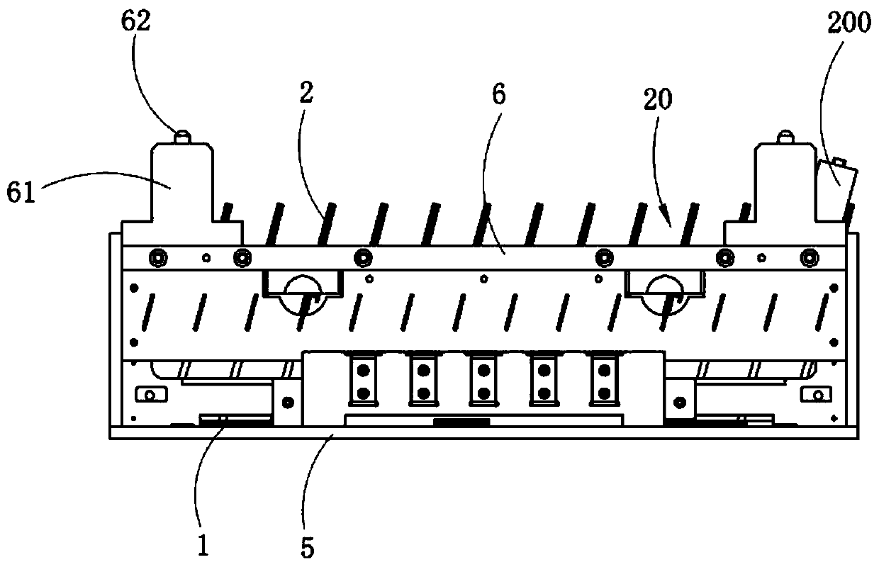 Battery heating tray