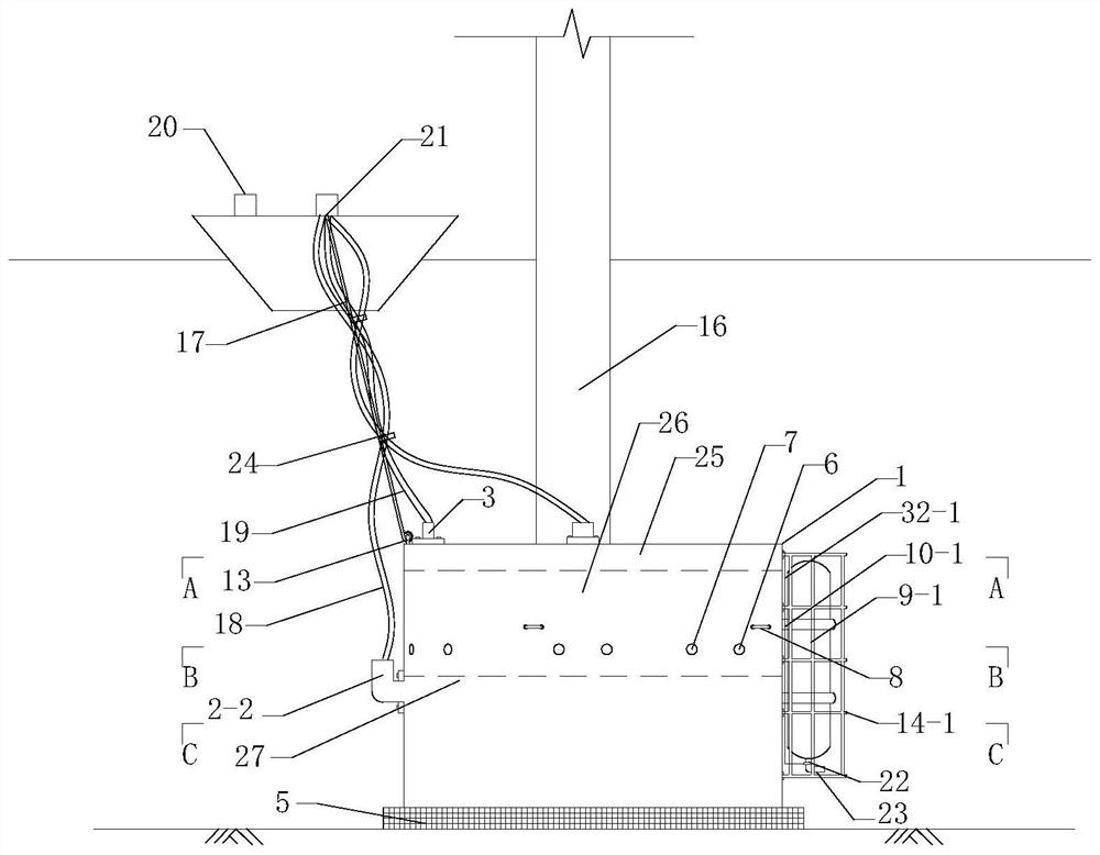 An intelligent U-shaped base and method for dealing with scour pits of bridge pile foundations