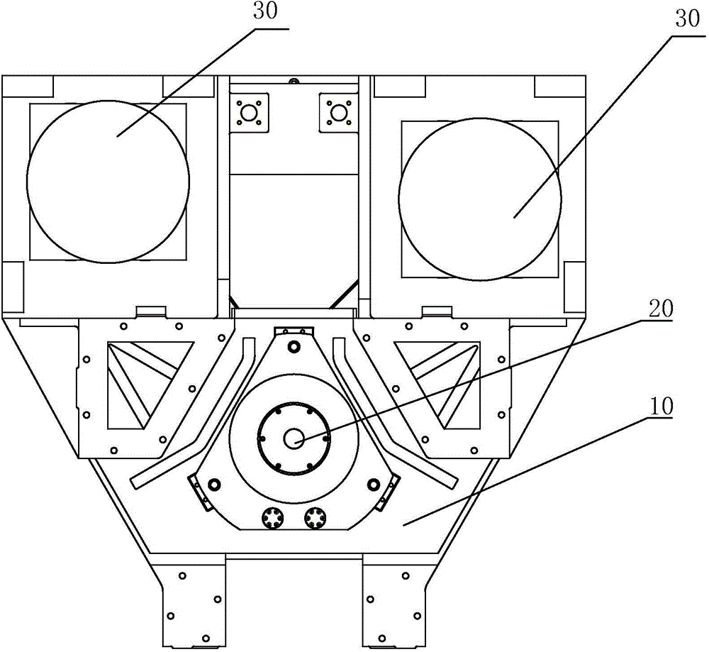Spindle driving device of vertical type powerful spinning machine and driving method