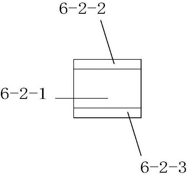 Displacement and movement time synchronous calibration method and device