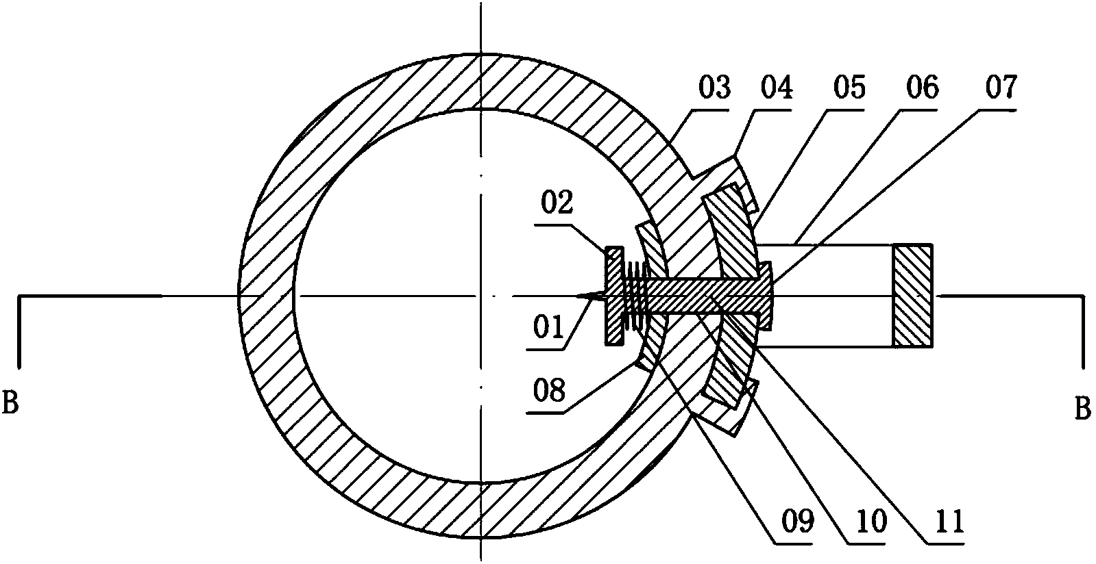 Longitudinal sliding type shell crushing mechanism