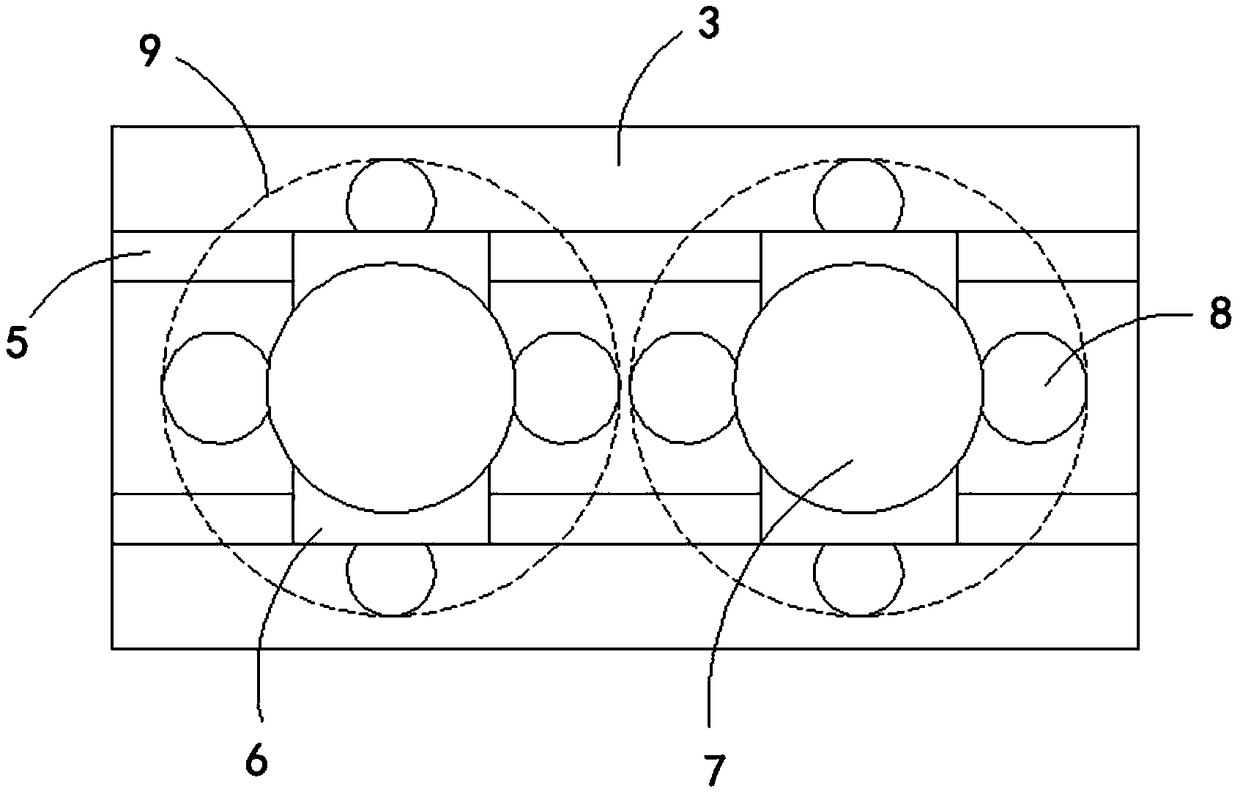 Device for removing iron-containing impurities from plastic raw materials