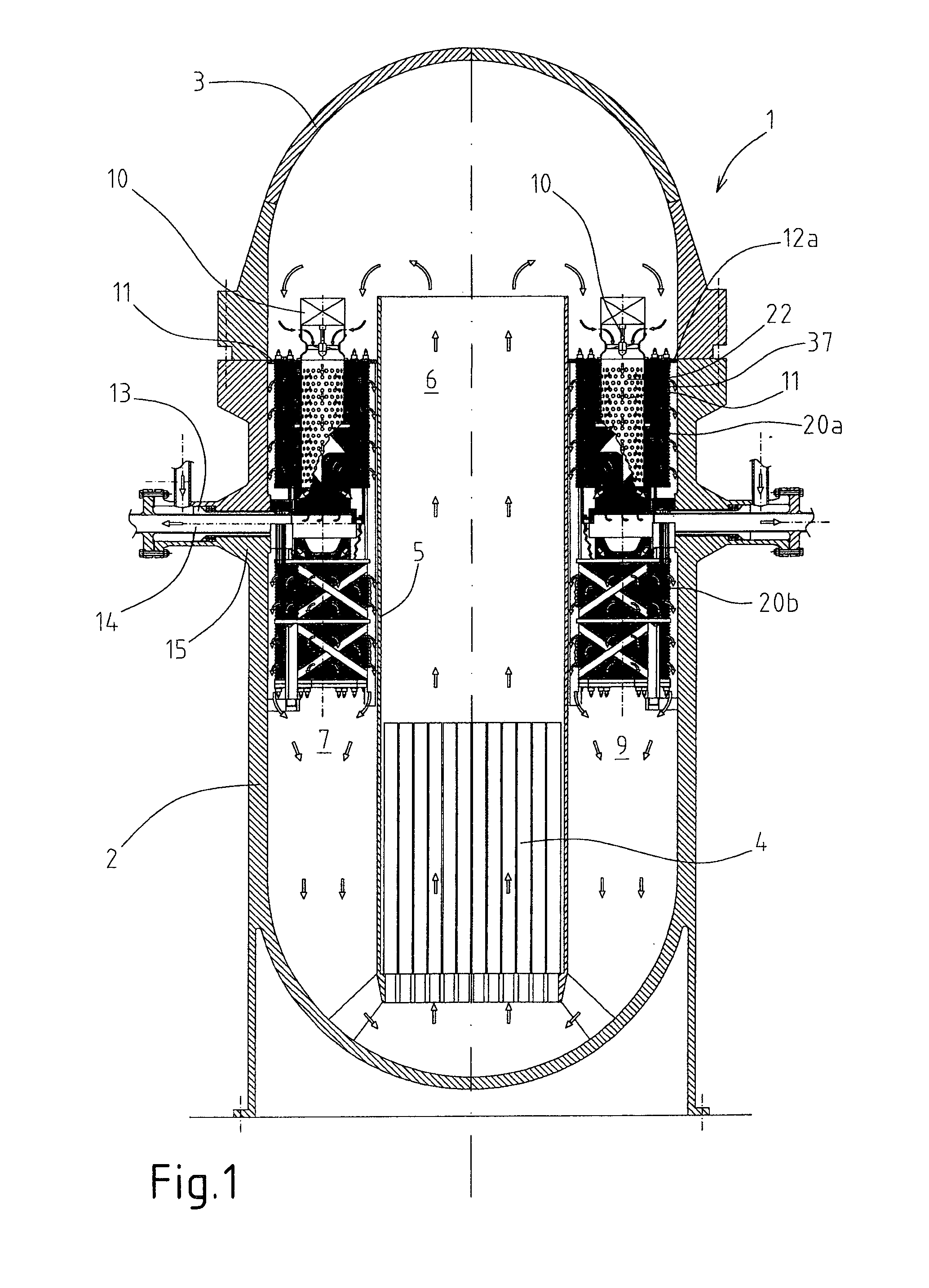Pressurized-water-cooled nuclear reactor with compact steam generators