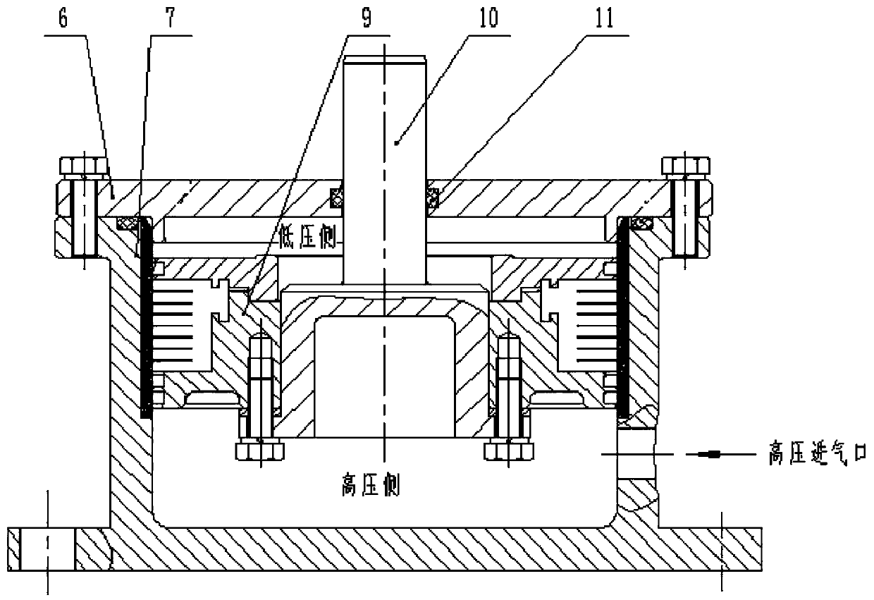 Rotating sheet type high-temperature high-pressure gas (liquid) elastic contact type dynamic sealing device and preparation method