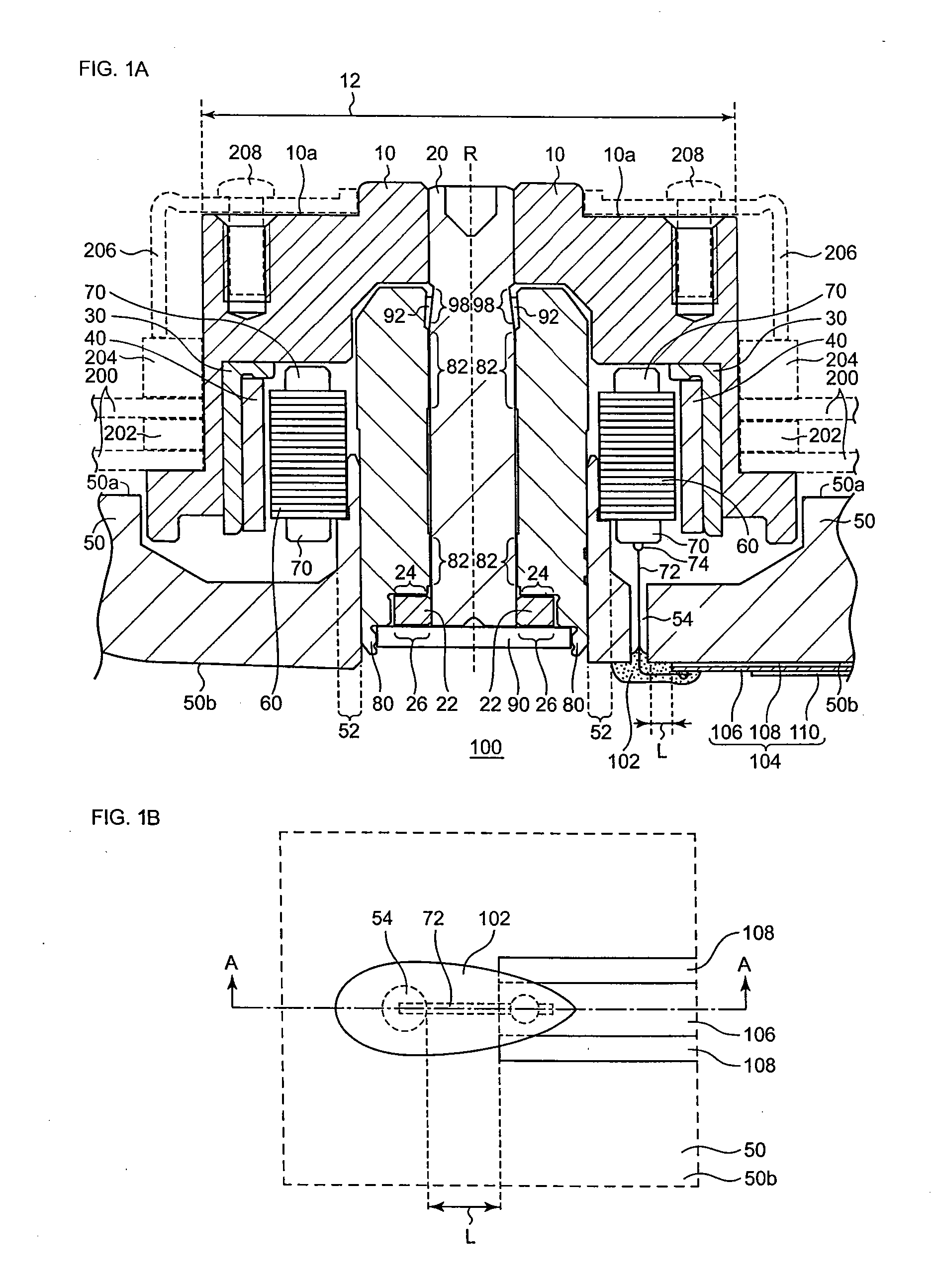 Disk drive device for rotating a disk