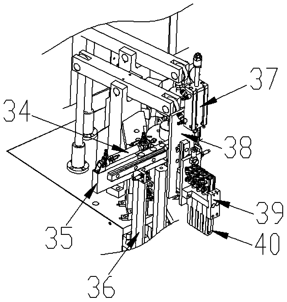 Protective cap loading device for automatic injection needle assembling system
