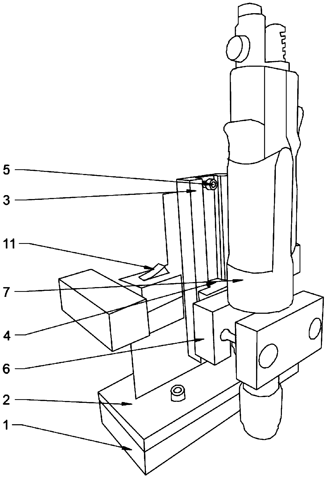 Portable magnetic suction type tapping machine