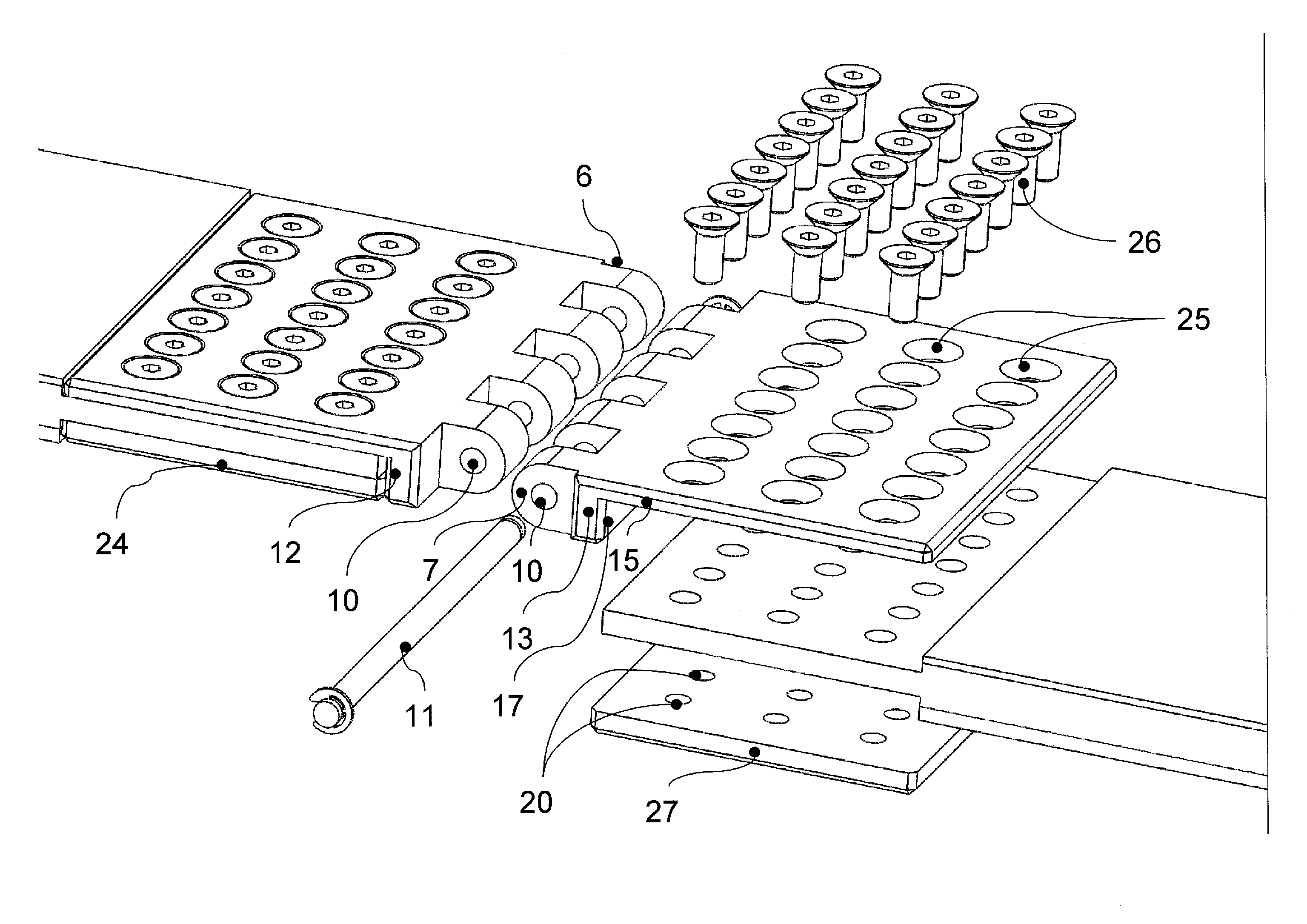 Steel cord conveyer belt with a connecting hinge for coupling two belt ends