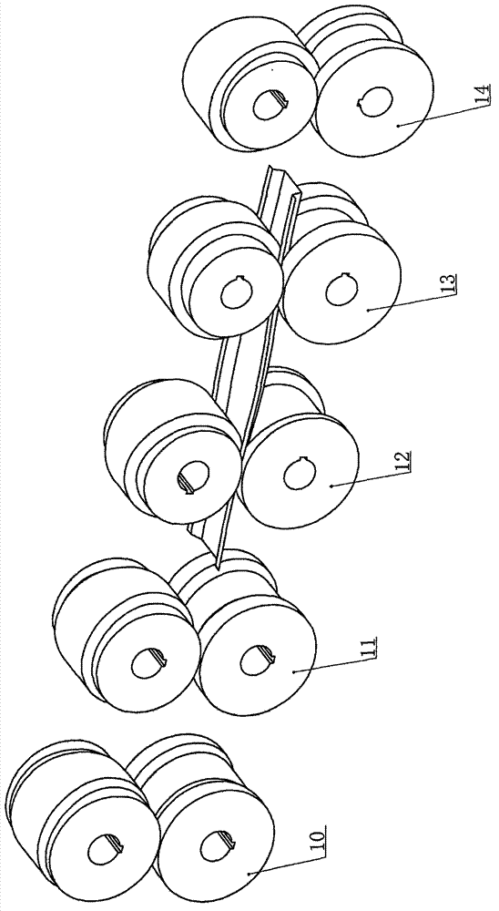 Roll bending forming method and device of cap-shaped sectional material with variable cross section